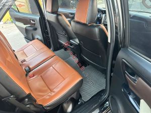 Xe Toyota Fortuner 2.4G 4x2 MT 2019