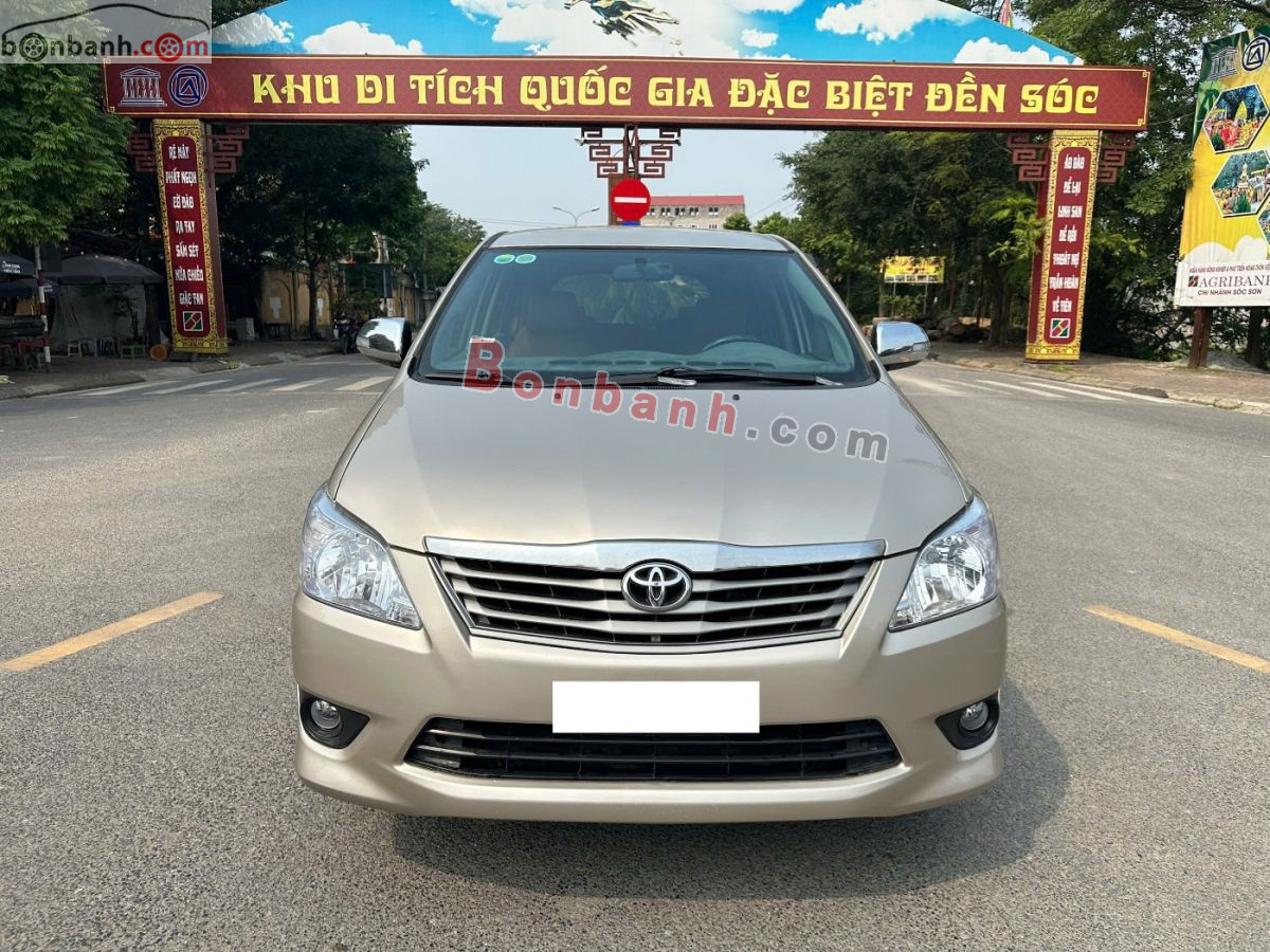 Toyota Innova 2.0E 2015