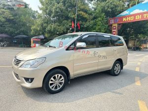 Xe Toyota Innova 2.0E 2015