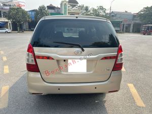 Xe Toyota Innova 2.0E 2015