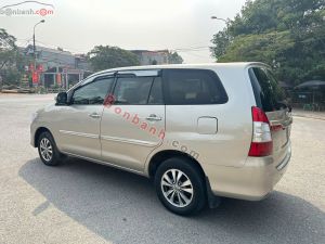 Xe Toyota Innova 2.0E 2015