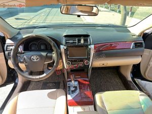 Xe Toyota Camry 2.0E 2014