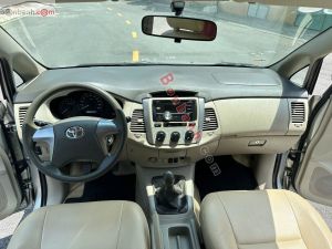 Xe Toyota Innova 2.0E 2014