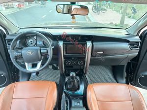 Xe Toyota Fortuner 2.4G 4x2 MT 2019