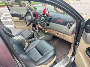 Xe Toyota Fortuner 2.5G 2013