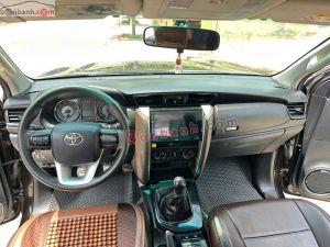 Xe Toyota Fortuner 2.4G 4x2 MT 2019