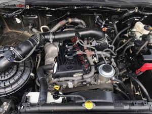 Xe Toyota Fortuner 2.7V 4x4 AT 2010