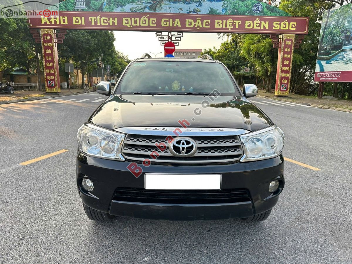 Toyota Fortuner 2.7V 4x4 AT 2010