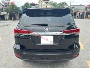 Xe Toyota Fortuner 2.7V 4x2 AT 2017
