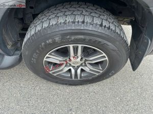 Xe Toyota Fortuner 2.7V 4x2 AT 2017