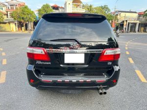 Xe Toyota Fortuner 2.7V 4x4 AT 2011