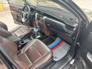 Xe Toyota Fortuner 2.4G 4x2 MT 2018