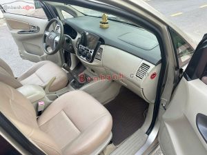 Xe Toyota Innova 2.0E 2015