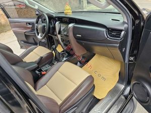 Xe Toyota Fortuner 2.4G 4x2 MT 2019