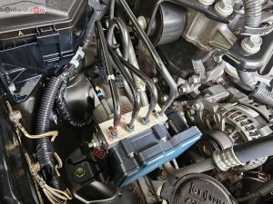 Xe Toyota Camry 2.0E 2017