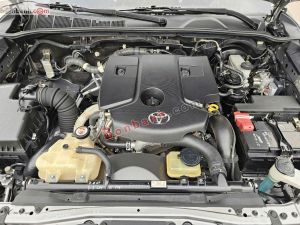 Xe Toyota Fortuner 2.4G 4x2 MT 2017