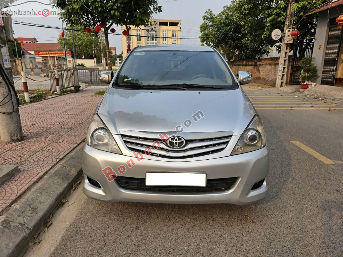 Xe Toyota Innova G 2011