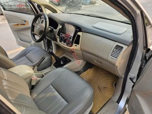 Xe Toyota Innova G 2011
