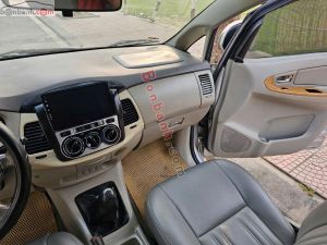 Xe Toyota Innova G 2011