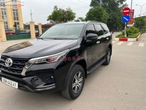 Xe Toyota Fortuner 2.4G 4x2 AT 2021