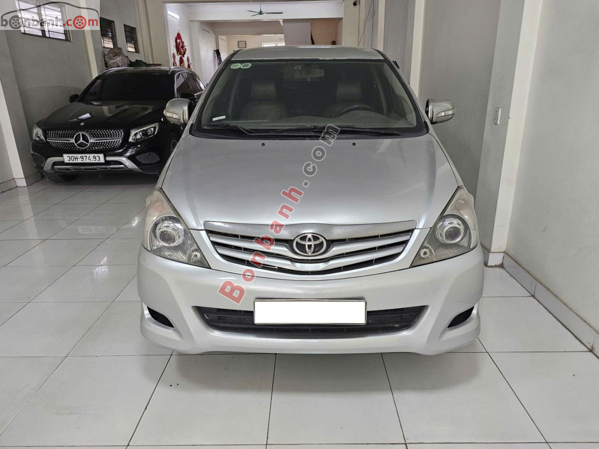 Xe Toyota Innova G 2011