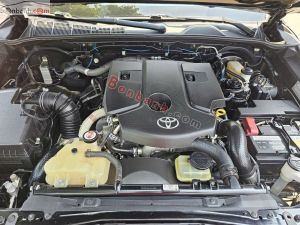 Xe Toyota Fortuner 2.4G 4x2 AT 2021