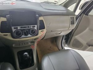 Xe Toyota Innova G 2011